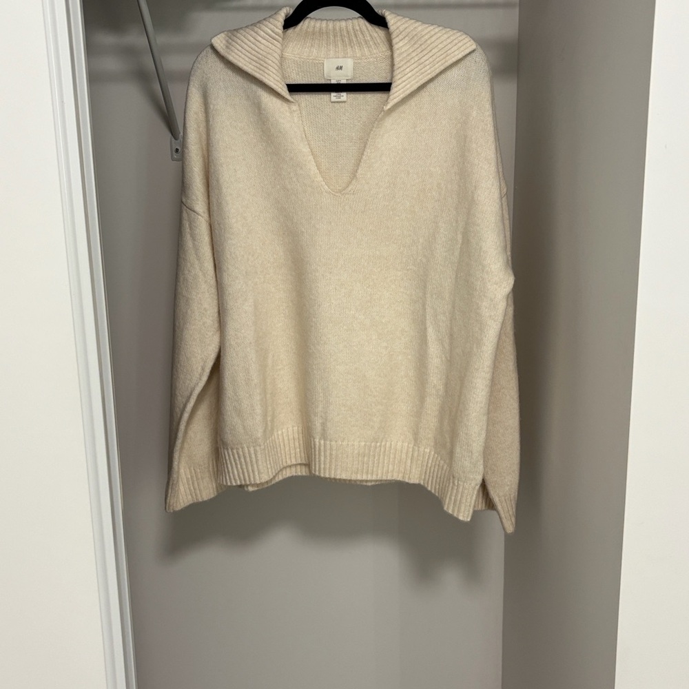 H&M Cream V-Neck Sweater